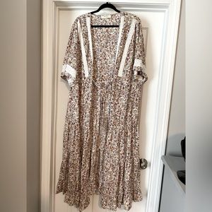 Bohemian Dream Duster/Kimono. Size 1X. Arula, formerly A Beautiful Soul.
